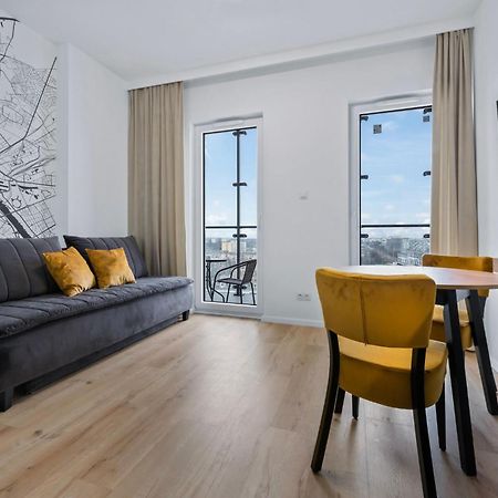 Rentplanet - Apartamenty Kasprzaka Warsaw Luaran gambar