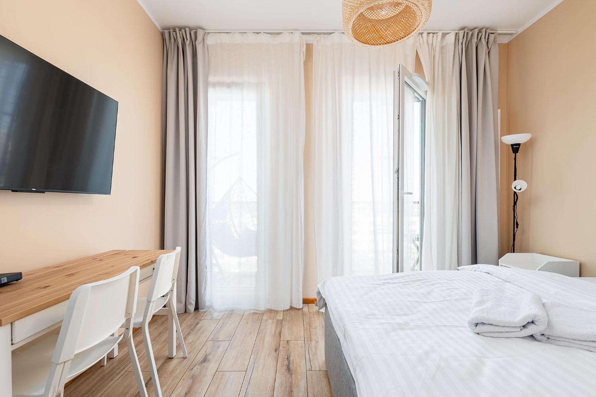 Rentplanet - Apartamenty Kasprzaka Warsaw Luaran gambar