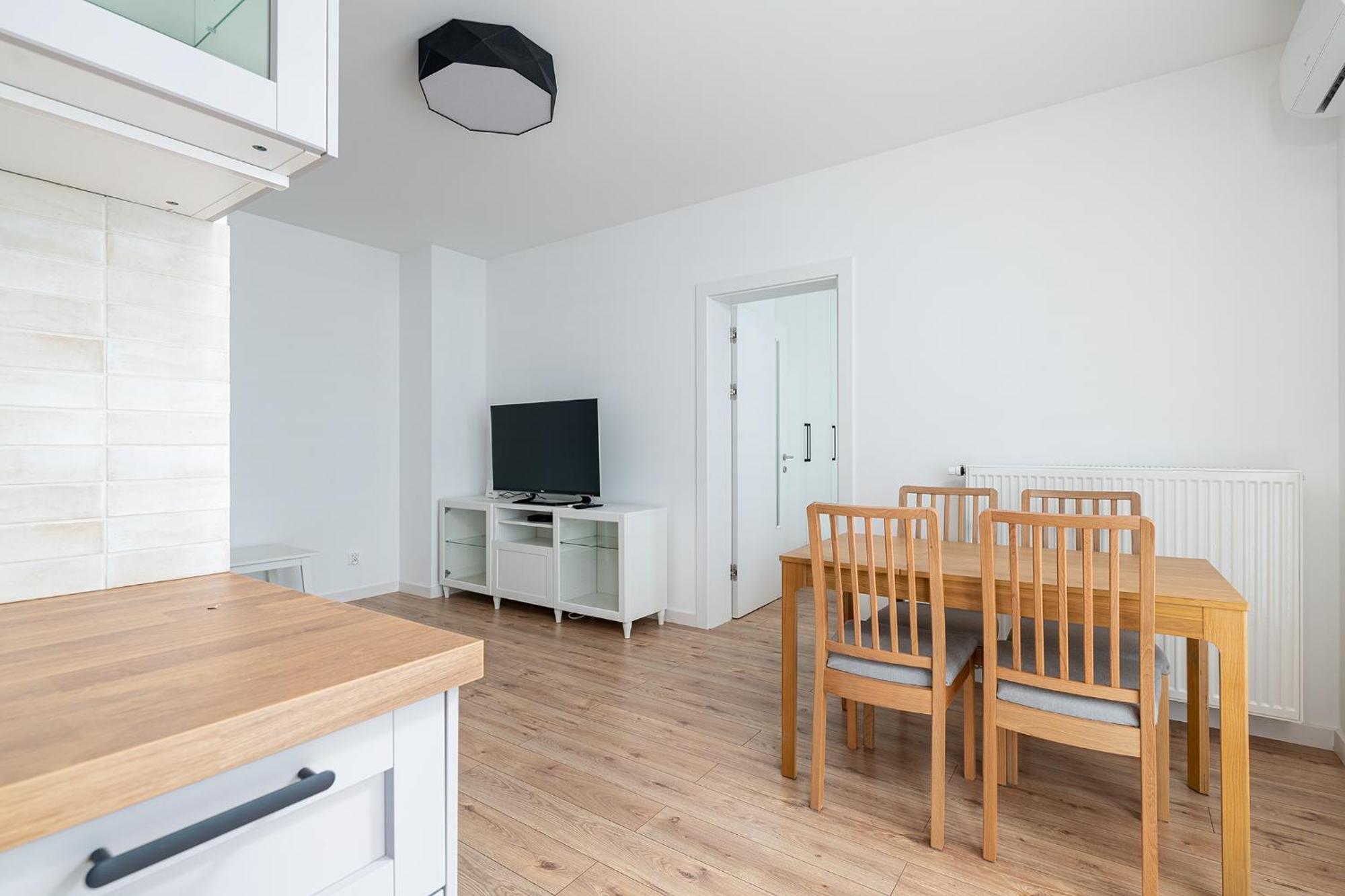 Rentplanet - Apartamenty Kasprzaka Warsaw Luaran gambar