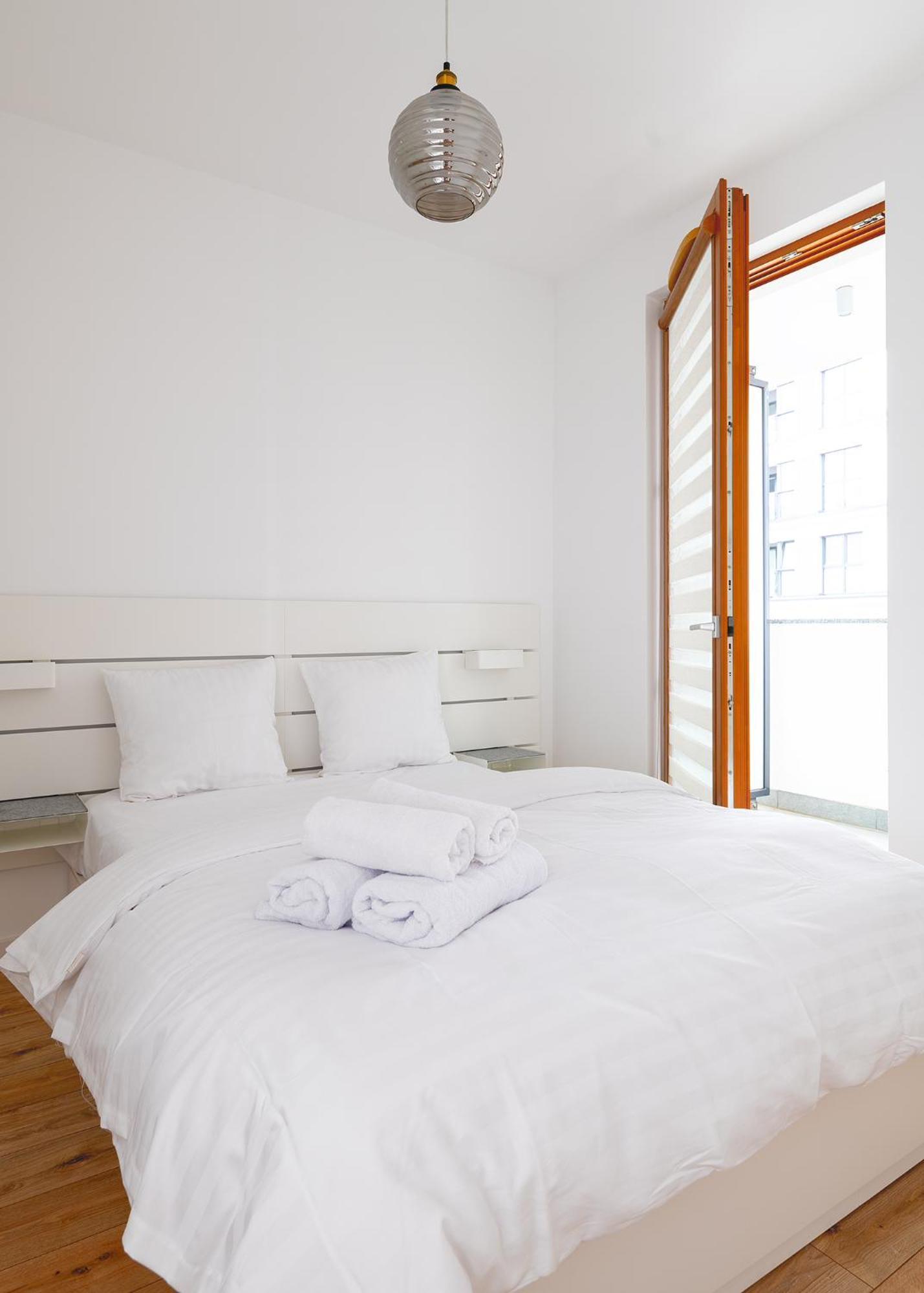 Rentplanet - Apartamenty Kasprzaka Warsaw Luaran gambar